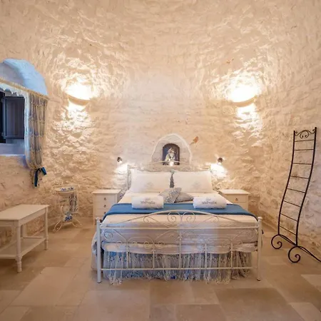 Valle D'Itria Trulli E Alcova Mikael Cisternino Exterior foto
