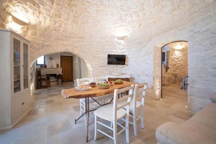 Holiday home Valle D'itria Trulli E Alcova Mikael Cisternino