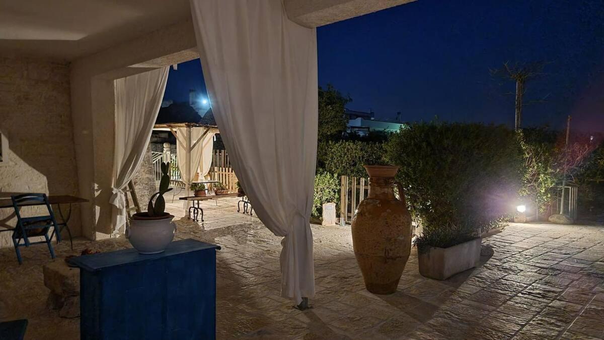 Ferienhaus Valle D'itria Trulli E Alcova Mikael Cisternino