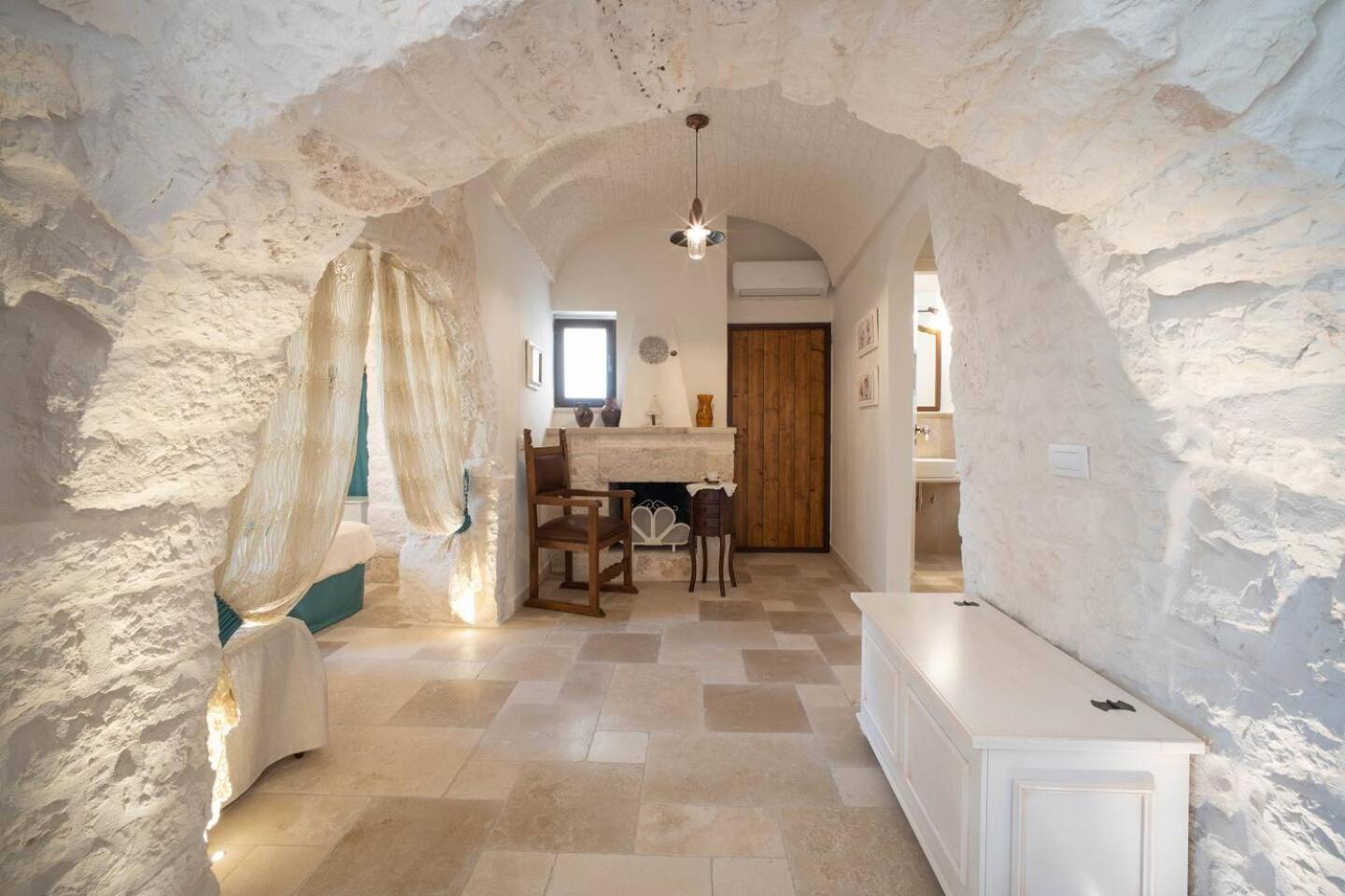 Valle D'itria Trulli E Alcova Mikael * Cisternino