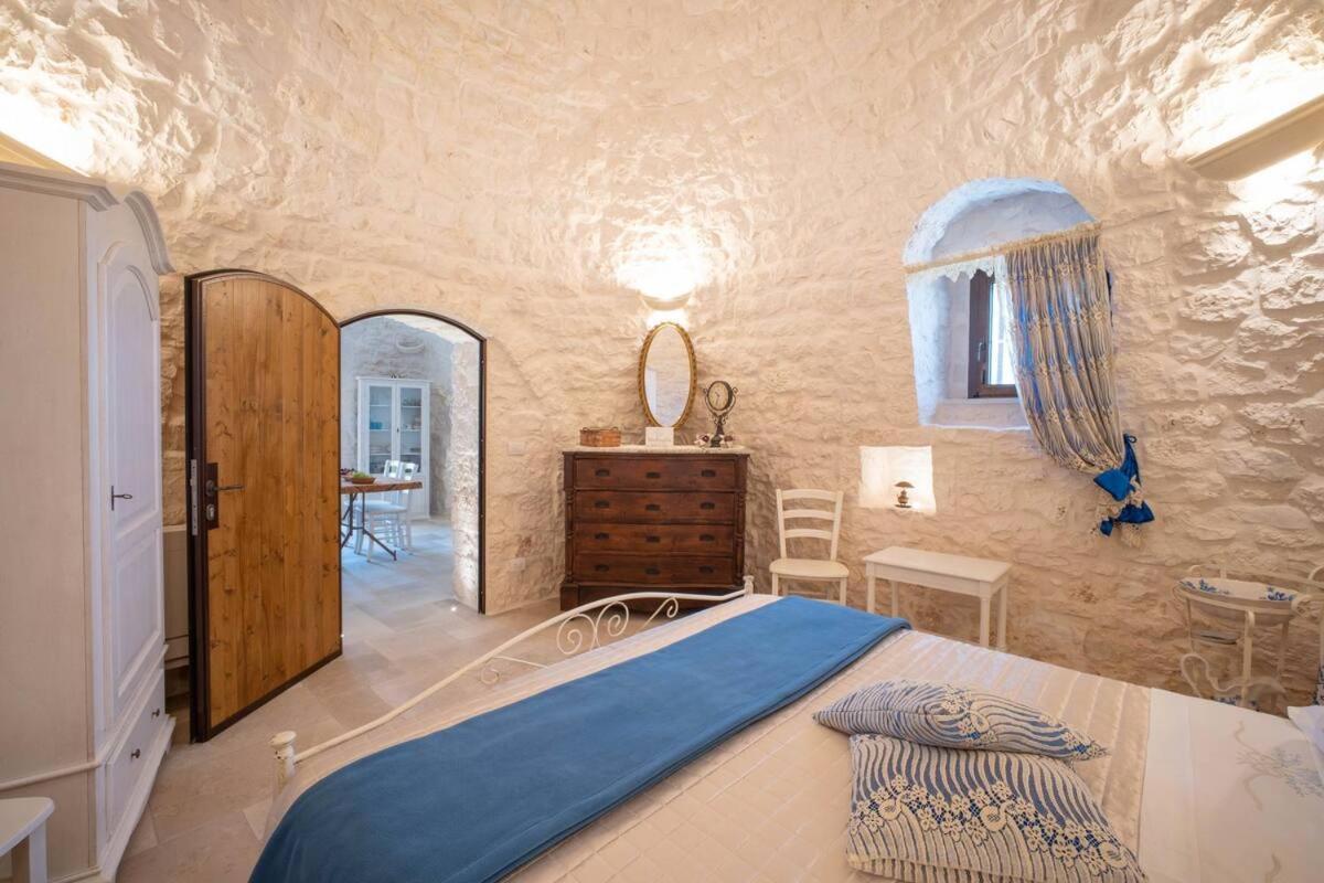 Valle D'itria Trulli E Alcova Mikael