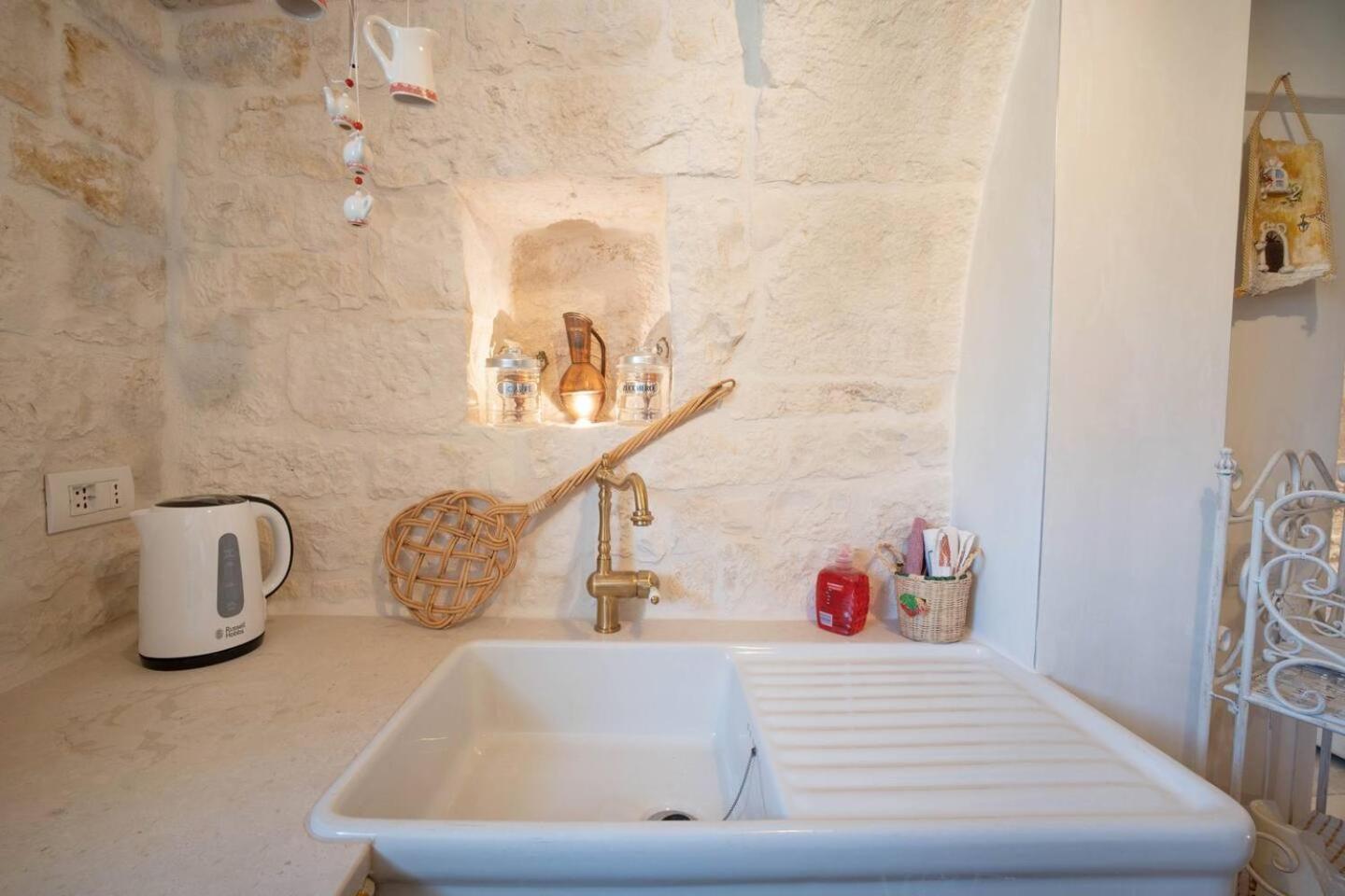 Valle D'itria Trulli E Alcova Mikael Cisternino